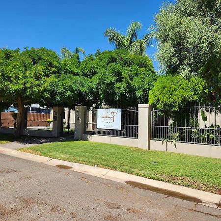 Green Kalahari Guesthouse Upington Exterior foto