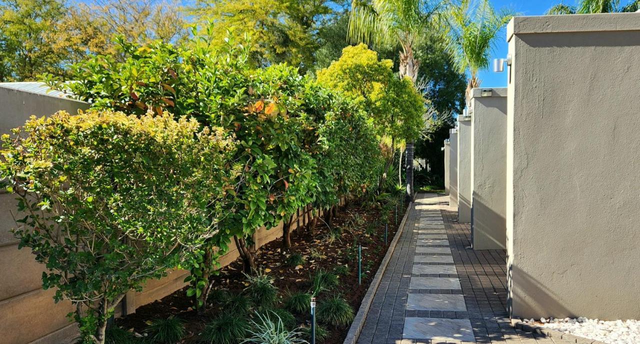 Green Kalahari Guesthouse Upington Exterior foto